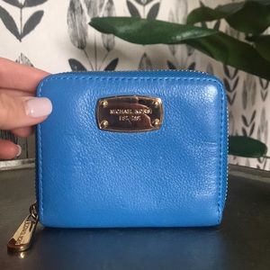 •Blue Michael Kors Zip Wallet•